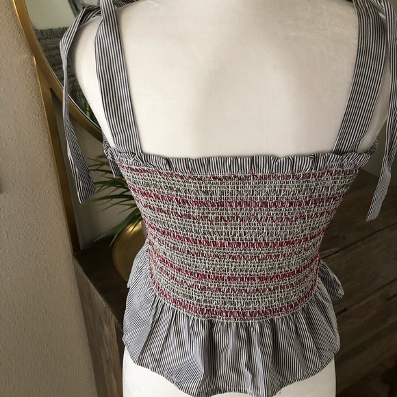 NWOT Smocked Elastic Blouse - Picture 2 of 4